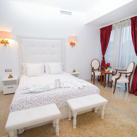 Dbh Bucharest Hotel Eksteriør billede