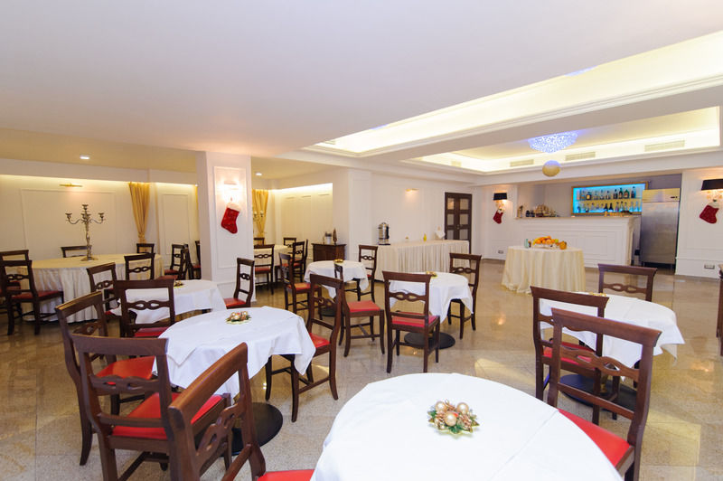Dbh Bucharest Hotel Eksteriør billede