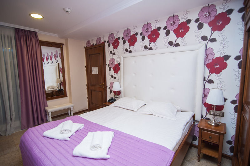 Dbh Bucharest Hotel Eksteriør billede