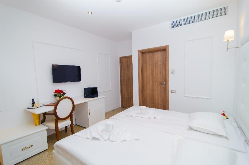 Dbh Bucharest Hotel Eksteriør billede