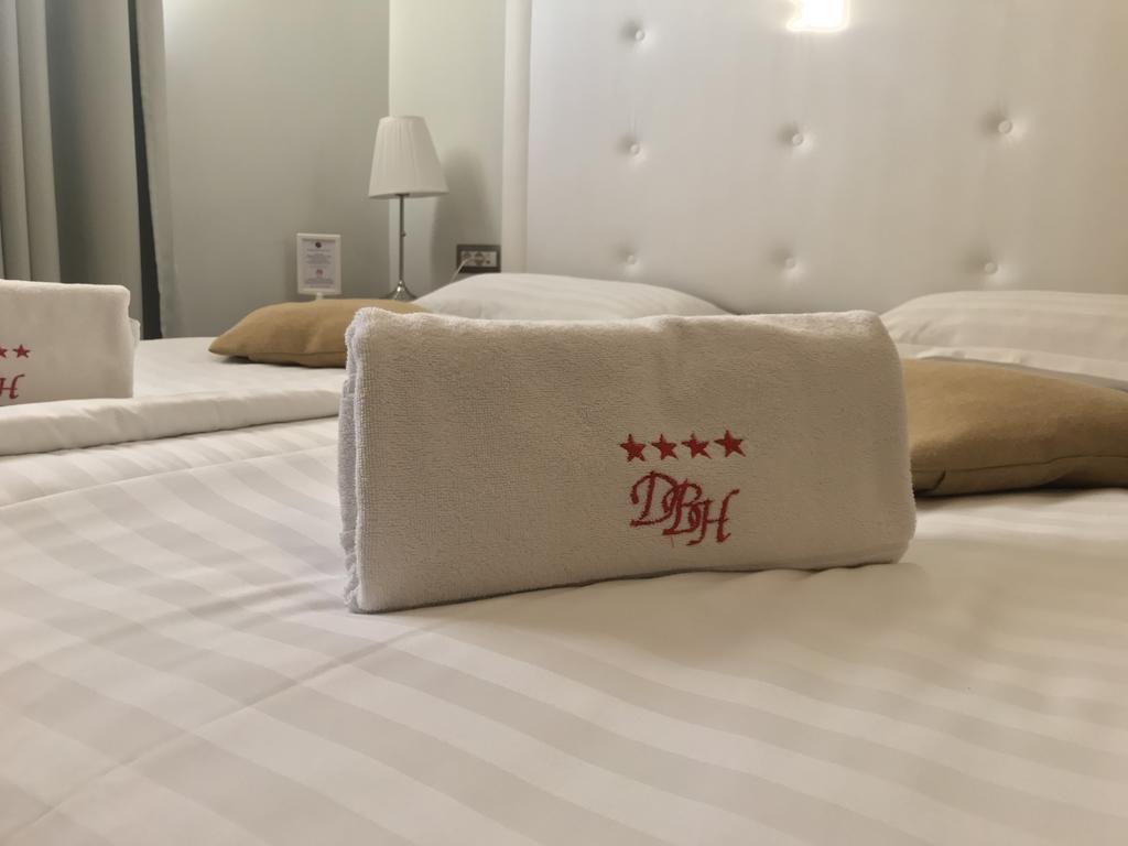 Dbh Bucharest Hotel Eksteriør billede