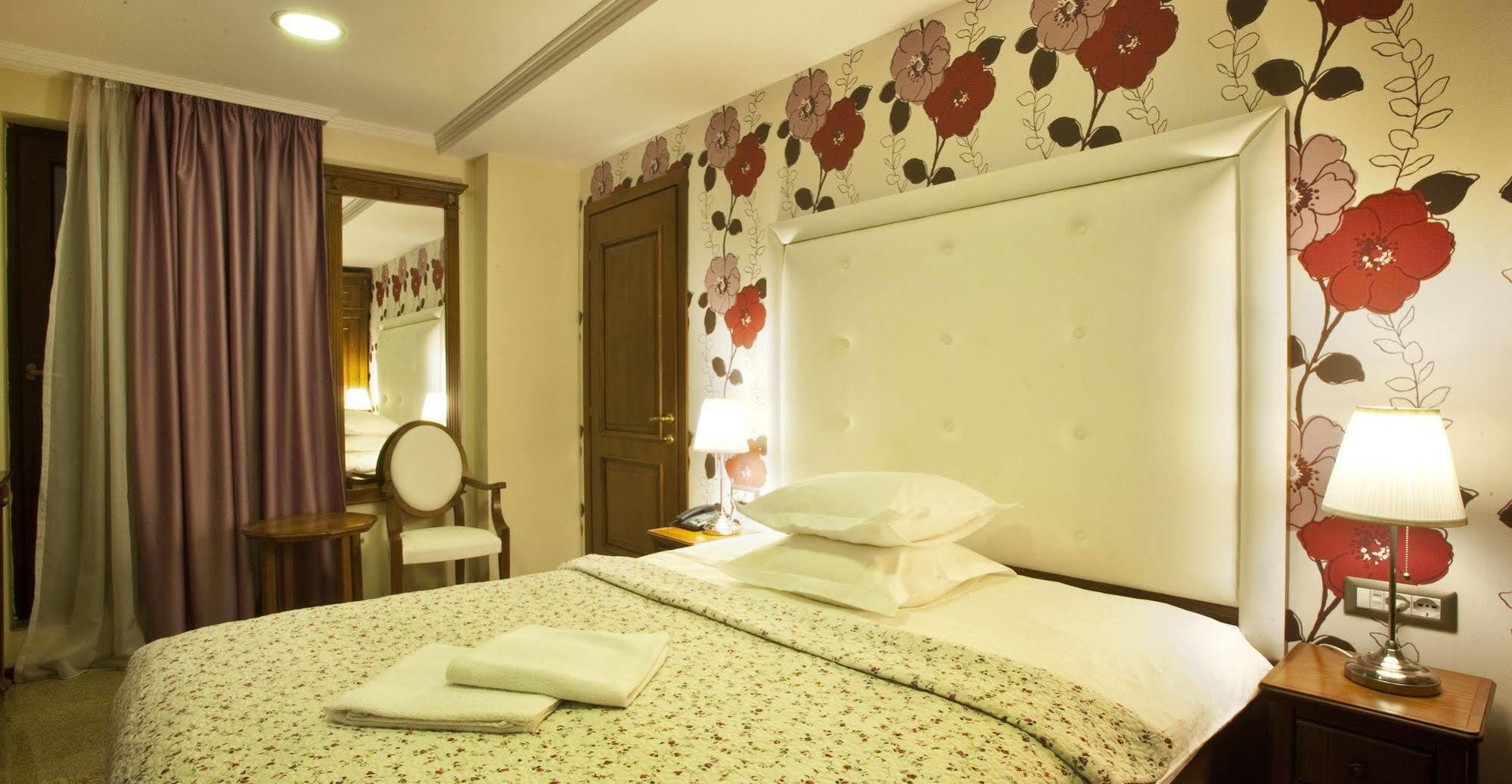 Dbh Bucharest Hotel Eksteriør billede